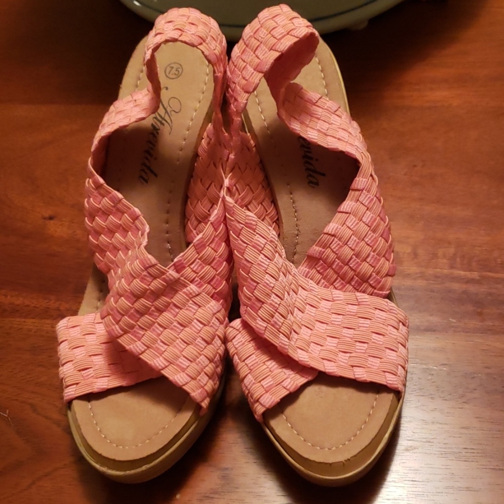 ATREVIDA WEDGE SANDALS